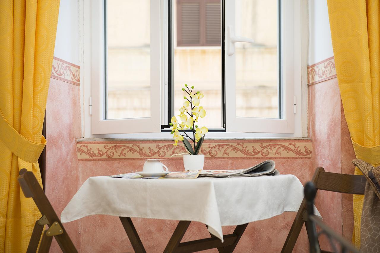 ローマ オベルス Bed & Breakfast エクステリア 写真