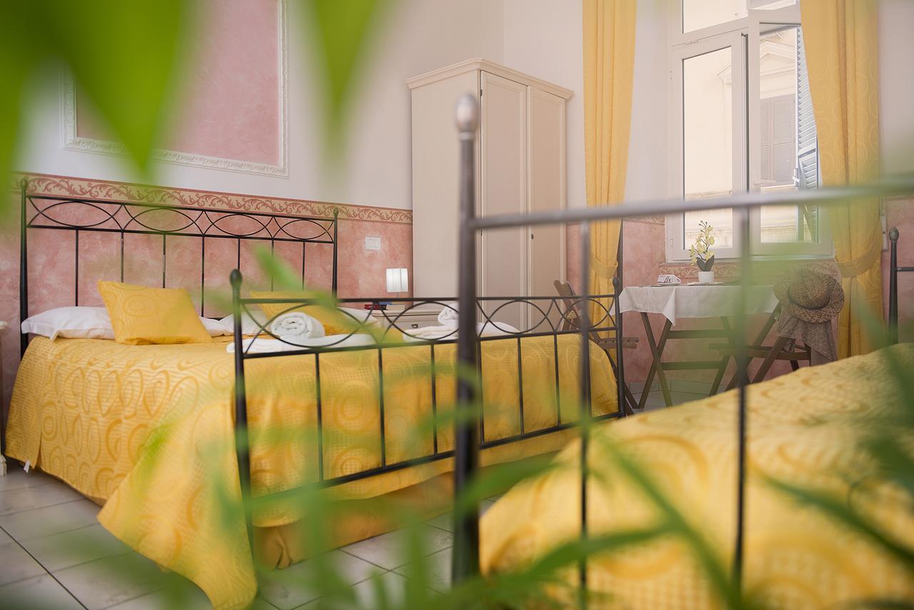 ローマ オベルス Bed & Breakfast エクステリア 写真